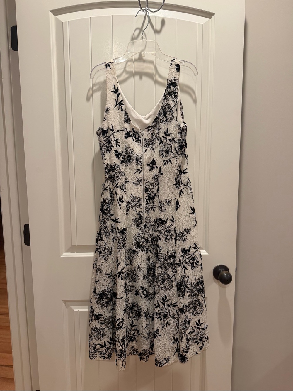 Danny & Nicole White and Black Floral Lace V-Neck Midi Dress